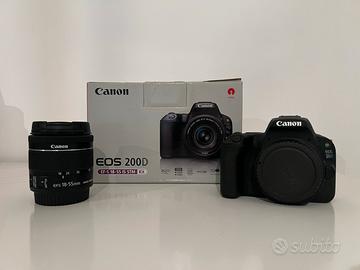 Canon EOS 200D + Obiettivo EF-S 18-55mm IS STM