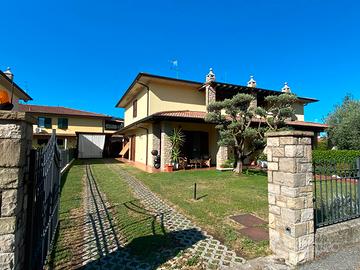 Villa bifamigliare
