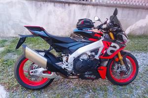Aprilia Tuono V4 1100 Factory 