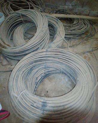 tubo irrigazione  diametro 16  con gocciolatori