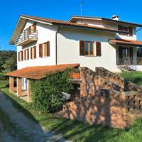 Villa singola ca.500mq tre piani vicino al centro