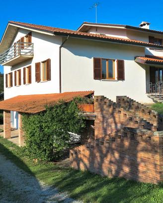 Villa singola ca.500mq tre piani vicino al centro