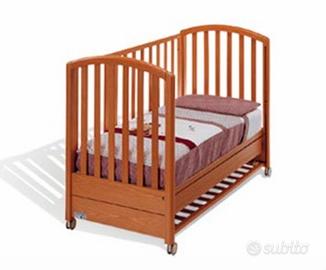 lettino per bambini in legno