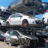 ricambi usati Renault Clio III 