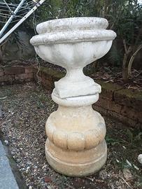 VASO A CALICE IN CEMENTO