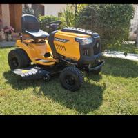 Trattorino tagliaerba 