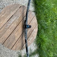 Manubrio e attacco mtb