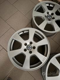 Cerchi in lega volvo xc 60 da 17