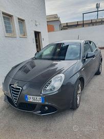Auto alfa romeo giulietta