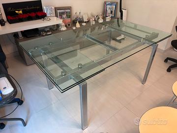Tavolo in vetro temperato 160cm x90cm  allungabile