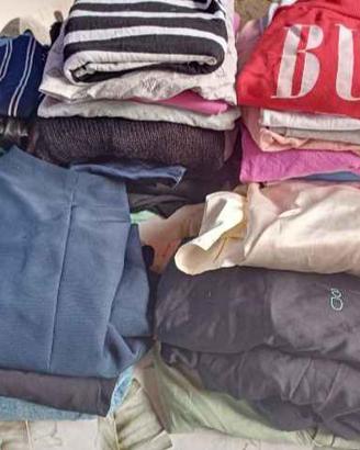 abbigliamento guardaroba tg S e M 