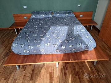 Letto matrimoniale in legno di ciliegio