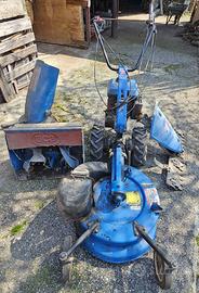 macchina agricola tosaerba spargineve