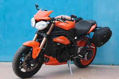 Triumph Speed Triple 1050 - 2011