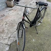 Bicicletta città modello Olanda Atala