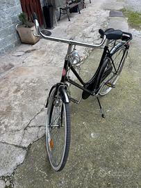 Bicicletta città modello Olanda Atala