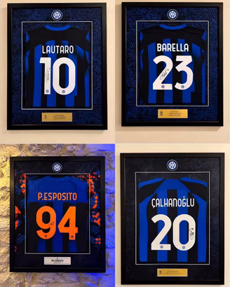 Maglie Inter autografate: 4 pezzi da collezione