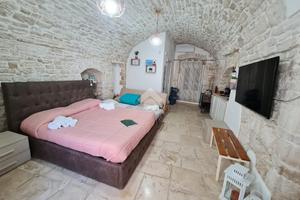 2 LOCALI A BITONTO
