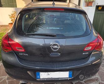 Opel Astra 1.4 Turbo 140 CV GPL-Tech