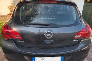 Opel Astra 1.4 Turbo 140 CV GPL-Tech