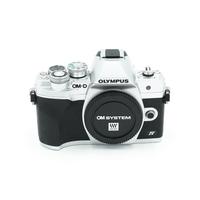 Olympus OM-D E-M10 IV - Silver