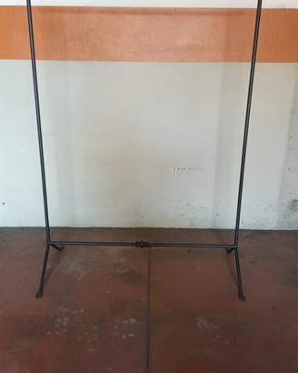 Attacca panni in ferro battuto 