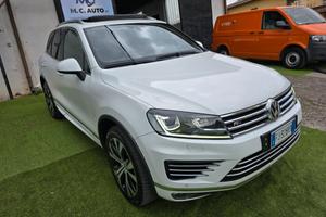 VW Touareg R.LINE 3.0TDI 204CV TETTO APRIBILE -201