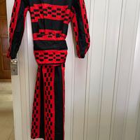 Vestito rosso e nero con cinta inclusa