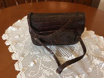 Borsa vintage di vero coccodrillo.