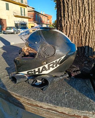 Casco carbonio
