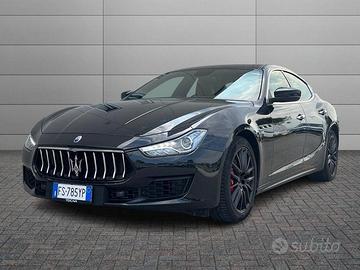 Maserati Ghibli 3.0 V6 DS 250cv Ribelle auto