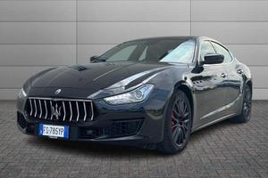 Maserati Ghibli 3.0 V6 DS 250cv Ribelle auto