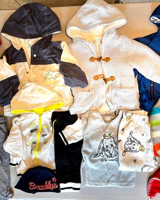 ABBIGLIAMENTO BIMBO – 40 PEZZI – 9/12 MESI