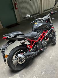 Benelli 125 BN125