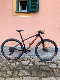 Scott Scale Carbon 29 pollici taglia M
