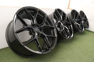 Cerchi in lega Vossen Urus 23