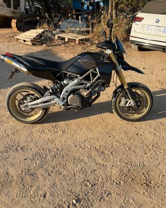 Aprilia dorsoduro 750