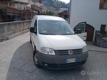 Volkswagen Caddy Maxi 1.9 TDI 04/2010 137.000Km