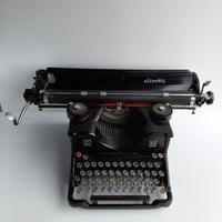 Macchina da scrivere Olivetti M40 – Prima Serie 30