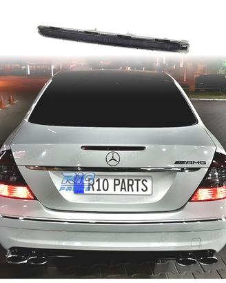 TERZO STOP PER MERCEDES CLASSE E W211 02-06 NERO A