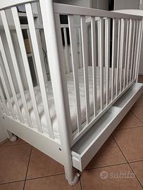 Lettino bimbo/a  NUOVO