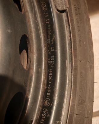 4 cerchi in ferro + gomme INV usate