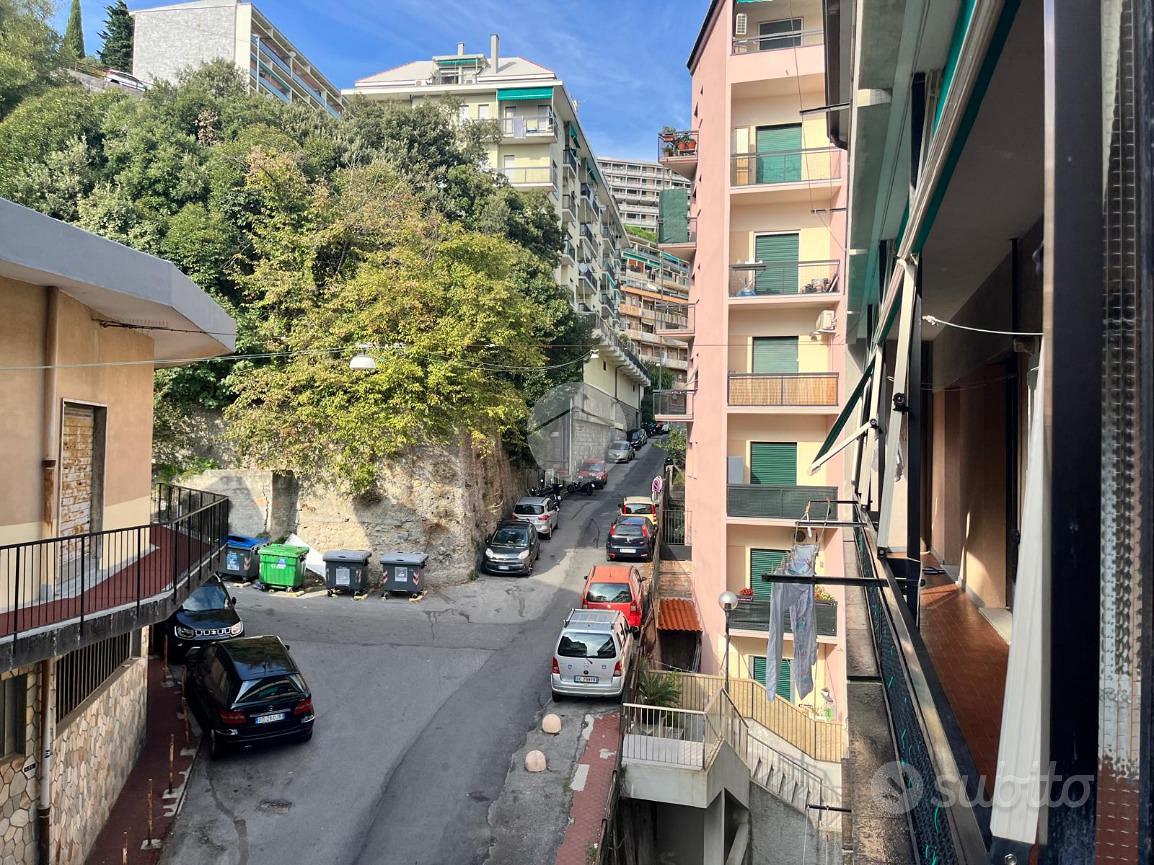 5 LOCALI A GENOVA