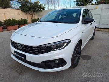 Fiat Tipo LIFE 1.6 MJT 130cv NAV+RETROCAM. - 2023