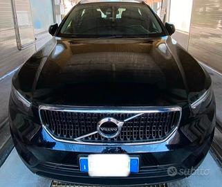 Volvo XC40tdi-4x4-150 cv- 2000cc-140000km-anno 202
