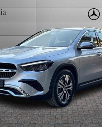 Mercedes-Benz GLA GLA-H247 2023 - 180 d Progr...