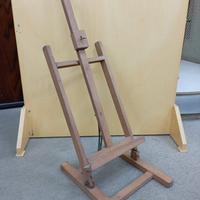 Cavalletto per pittura in legno regolabile