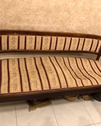 Divanetto antico stile liberty