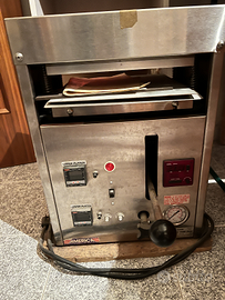 Pressa per la vulcanizzazione