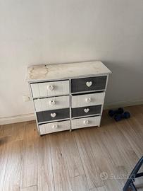 Piccola cassettiera
